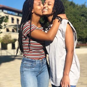 Meet your Posher, Selam